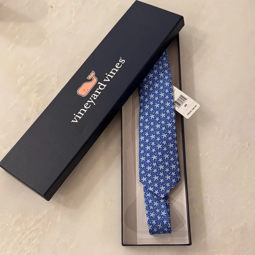 Vineyard Vines Star Pattern Blue Tie